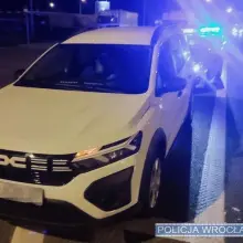 Zobacz zdjęcie: Podejrzany, auto i dragi