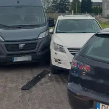 Zobacz zdjęcie: Kolizja koło Dino