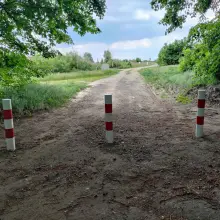 Zobacz zdjęcie: Aleja Przyleśna zabezpieczona przed samochodami i quadami