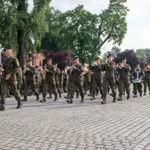 Zobacz zdjęcie: Uroczystość wojskowa