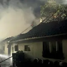 Zobacz zdjęcie: Pożar budynku w Nowych Jaroszowicach