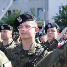 Переглянути фотографію: Військова присяга на ринковій площі у Wleń