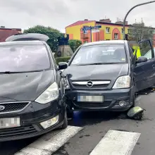 Zobacz zdjęcie: Zderzenie trzech aut koło dawnej siedziby bolesławieckiej policji
