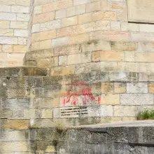 Zobacz zdjęcie: Pseudograffiti na wiadukcie