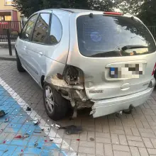 Zobacz zdjęcie: Uszkodzone auta