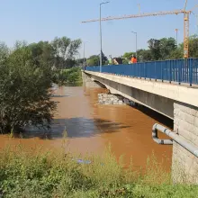 Zobacz zdjęcie: Zamknięty most przy ulicy Zgorzeleckiej w Bolesławcu