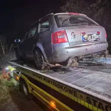 Zobacz zdjęcie: Auto