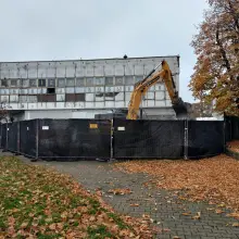 Zobacz zdjęcie: Trwa wyburzanie budynku Bolko