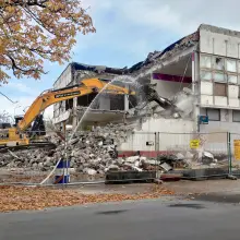 Zobacz zdjęcie: Wyburzanie budynku "Bolko"