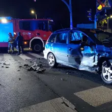 Zobacz zdjęcie: Wypadek na skrzyżowaniu alei Tysiąclecia i Chrobrego