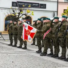 Zobacz zdjęcie: Uroczystość w rynku