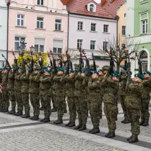 Zobacz zdjęcie: Uroczystość w rynku