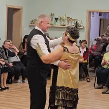 Zobacz zdjęcie: Seniorzy tańczyli z gwiazdami