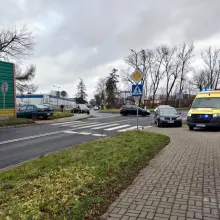 Zobacz zdjęcie: Zderzenie dwóch aut koło wiaduktu