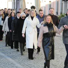 Zobacz zdjęcie: 100 dni do matury. Maturzyści zatańczyli poloneza w rynku