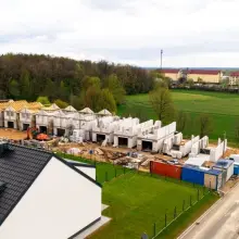 Zobacz zdjęcie: Dla Was budujemy nowe domy na Koziej Górce w Bolesławcu. Zobaczcie postępy prac