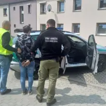 Переглянути фотографію: Правоохоронці та іноземці