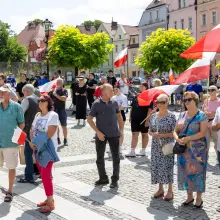 Zobacz zdjęcie: Uczestnicy protestu w Rynku w Bolesławcu