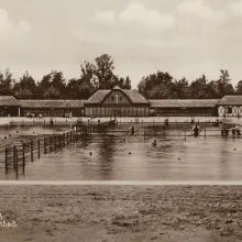 View photo: Outdoor pools by the Bóbr in Bunzlau before the war