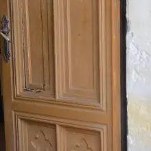 Zobacz zdjęcie: Zdemolowane drzwi