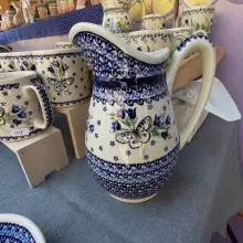 Zobacz zdjęcie: Piękne wyroby ceramiczne na stoisku Lady Blue w rynku