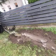 Zobacz zdjęcie: BMW wypadło z drogi w Dąbrowie Bolesławieckiej