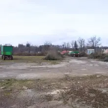 Zobacz zdjęcie: Pusty plac po zburzonym budynku Okręgowej Spółdzielni\ Mleczarskiej w Bolesławcu