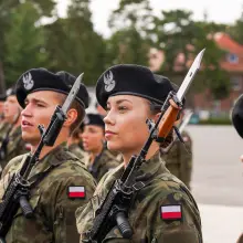 Zobacz zdjęcie: Uroczystość w 10 Brygadzie Kawalerii Pancernej w Świętoszowie
