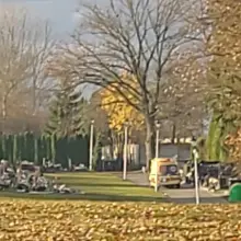 Zobacz zdjęcie: Zdarzenie na cmentarzu