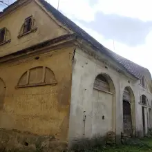 Zobacz zdjęcie: Stajnia pałacu w Grodźcu