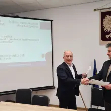 View photo: Gromadka Gmina Mayor Ryszard Kawka signed a notarial deed with PKP