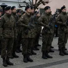 Zobacz zdjęcie: Przysięga wojskowa na bolesławieckim rynku