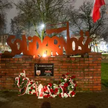 Zobacz zdjęcie: Uroczystość na pl. Wolności