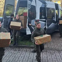 Zobacz zdjęcie: Żołnierze z Bolesławca kolejny raz włączyli się do akcji Szlachetna Paczka