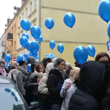 Zobacz zdjęcie: 100 dni do matury w Bolesławcu! Maturzyści zatańczyli poloneza w Rynku