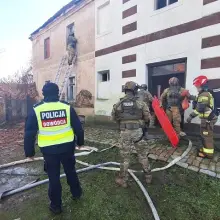 Zobacz zdjęcie: Akcja służb w Skale
