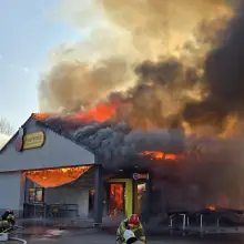Zobacz zdjęcie: Pożar Biedronki w Polkowicach