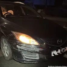 Zobacz zdjęcie: Auto, którym poruszał się cudzoziemiec, i zdemolowany hotel