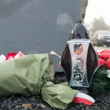 Zobacz zdjęcie: Złożenie hołdu poległemu żołnierzowi