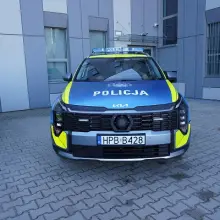 Zobacz zdjęcie: Nowy radiowóz dla policjantów z Gromadki