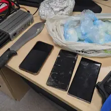 Zobacz zdjęcie: Broń, narkotyki i podejrzany