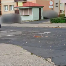 Zobacz zdjęcie: Auta parkujące na Fabrycznej