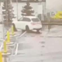 View photo: Drifting outside a shopping centre and its consequences