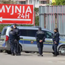 Zobacz zdjęcie: Akcja usuwania niewybuchu na alei Tysiąclecia