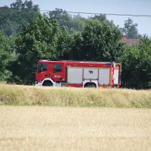 Переглянути фотографію: Вантажівка зачепила лінію високої напруги