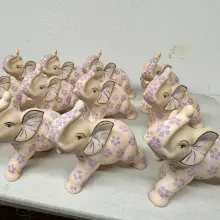 View photo: Bolesławiec elephants already on ceramics