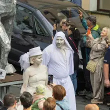Zobacz zdjęcie: Parada Teatru Glina Da Bogusława Nowaka