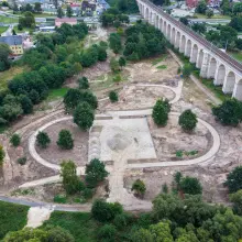 Zobacz zdjęcie: Przy bolesławieckim wiadukcie powstaje rolkostrada