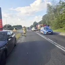 Zobacz zdjęcie: Zderzenie trzech aut. Dwie osoby trafiły do szpitala